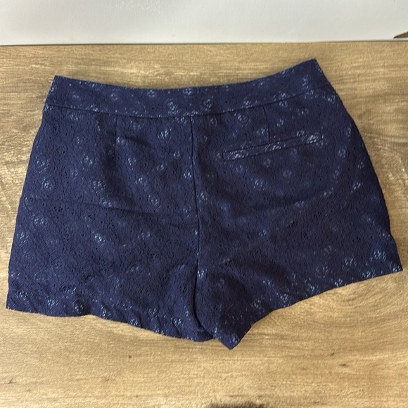 LC LAUREN CONRAD Blue With Navy Lace Overlay Shorts Size 8 - Picture 2 of 5
